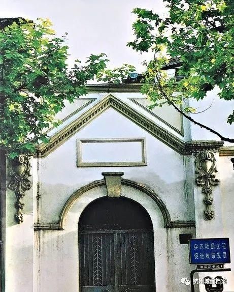 难得!身处在闹市区竟能把中西风格诠释得恰倒