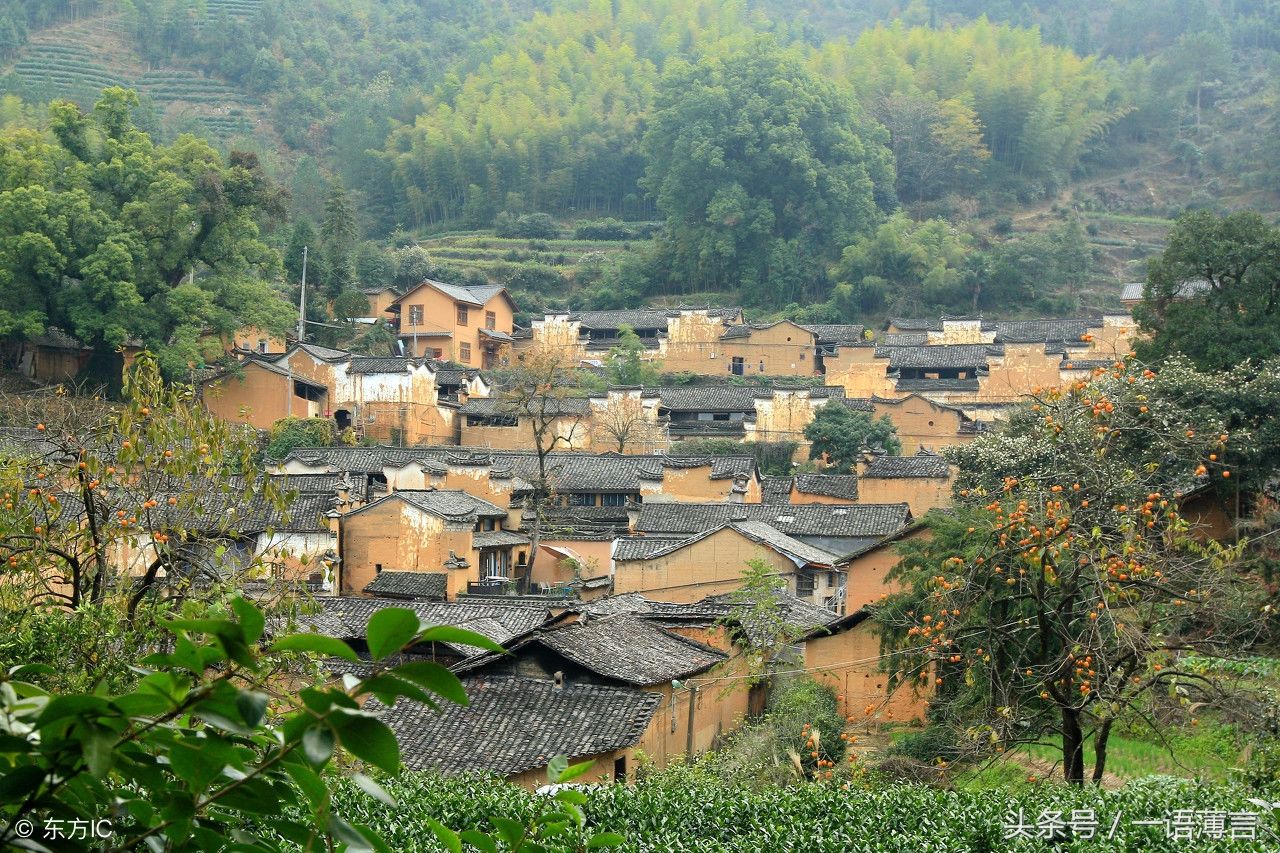 城市中的高楼大厦美不胜收，农村这些地方却成了废墟