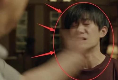 易烊千玺才叫挨打专业户吧？看他演过的角色，连拍音乐MV都有打戏
