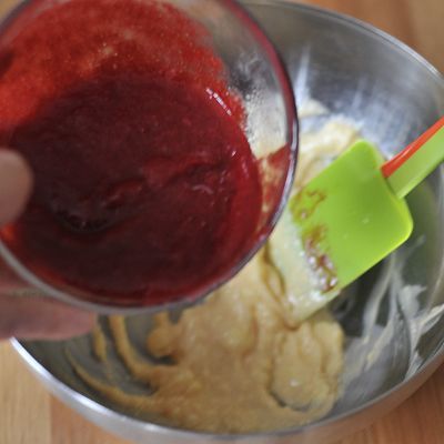 迷你菠萝奶油树莓挞