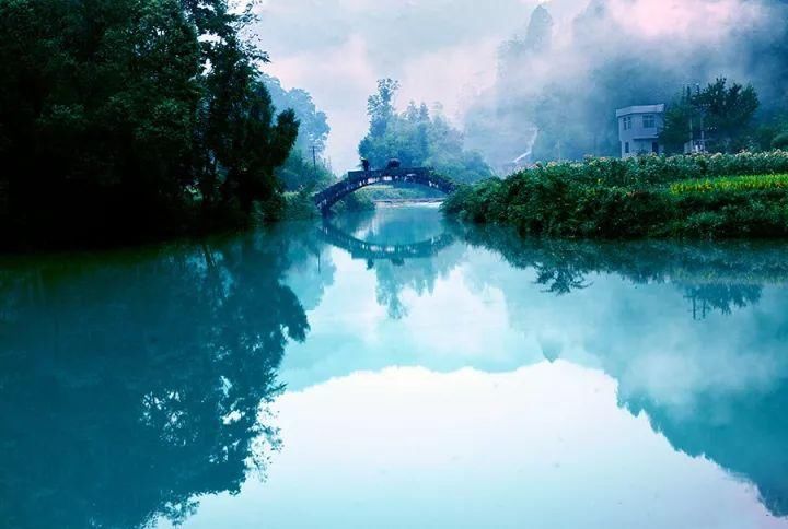 中国湖北居然隐藏了一个旷世仙境 让外国人都为它折服