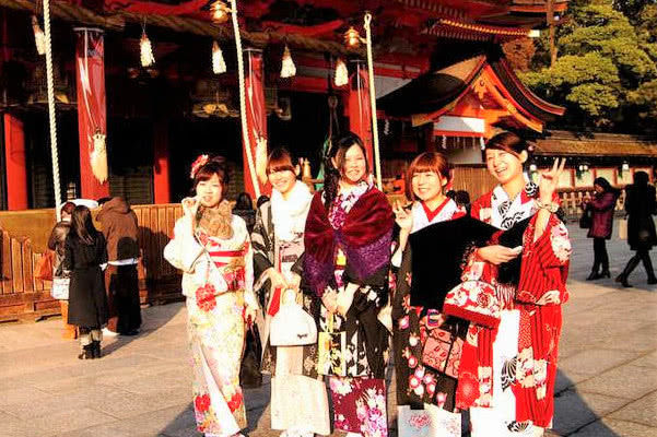 日本商家为吸引中国游客出这一招,大受网友好评,看得我都想去了