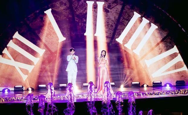 央视跨年盛典张雪迎