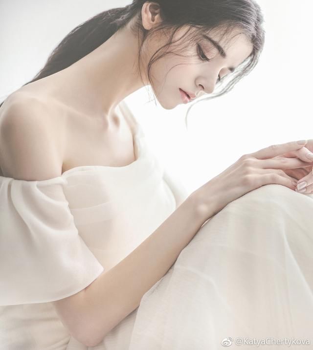 俄罗斯美女模特,好像angelababy,网友:童话故事里的仙女