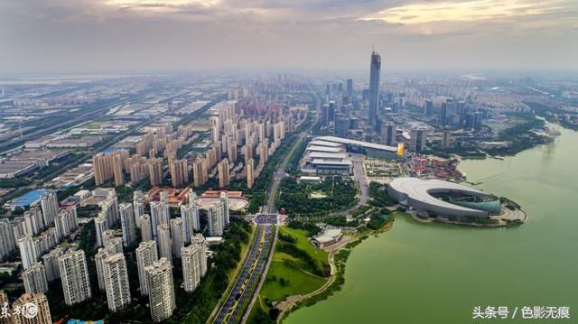 中国“最牛”的地级市:有8个火车站，为什么没有机场?