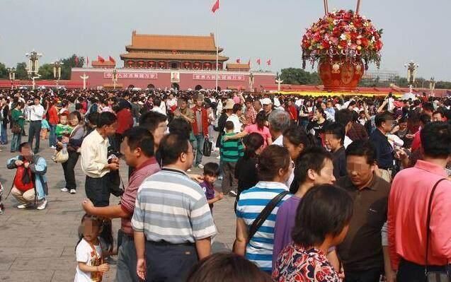 姐夫带姐姐去旅游，姐姐此后一去不归，姐夫临终前才道出其中隐情