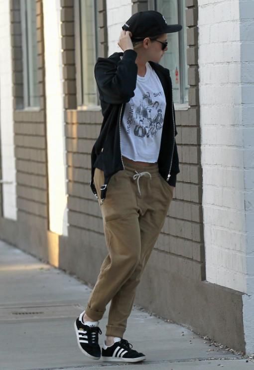 暮光女要放飞自我了?身材发福头发油腻再无当