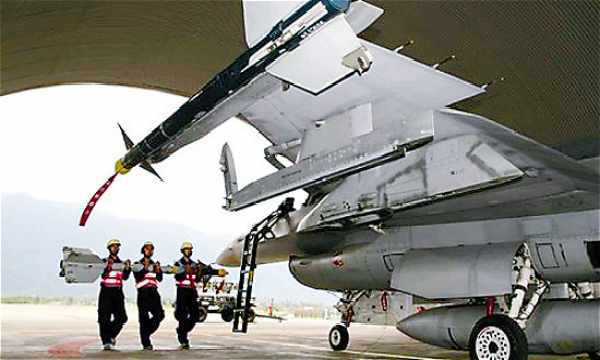 危险袭来,美国再踩中国雷区,又一场巨变打响