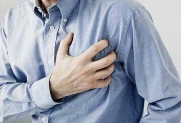 身体发出这3个信号暗示你血管堵塞了，六种食物经常吃下去，血管