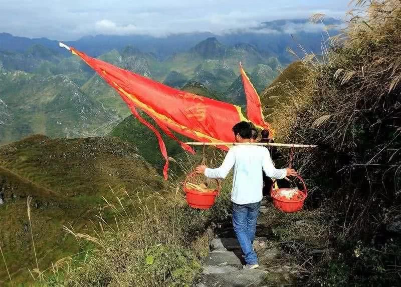 传说中的徒步天堂！广东这处秘境伫立于险峰之巅，登顶须越过999