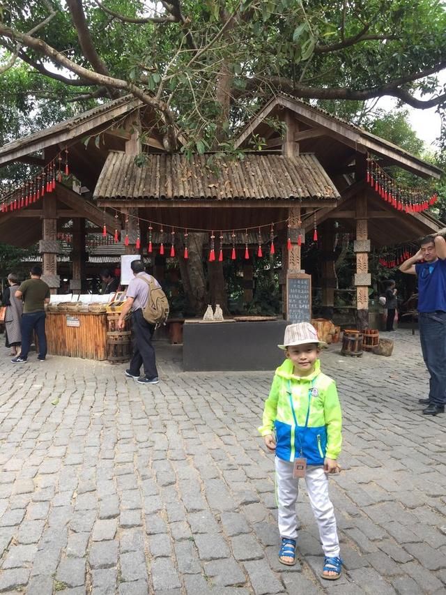 一家人甜蜜的三亚亲子游