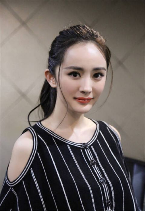 娱乐圈2017人气女星排行榜,baby热巴都输给了