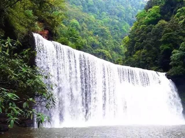 看瀑布不必去看黄果树，还有这些性价比超高的景点不被人知道