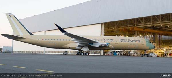 首架超远程型空客A350XWB宽体飞机亮相