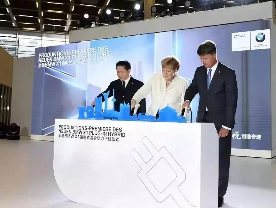 默克尔到过的中国城市，可能比你到过的都多……