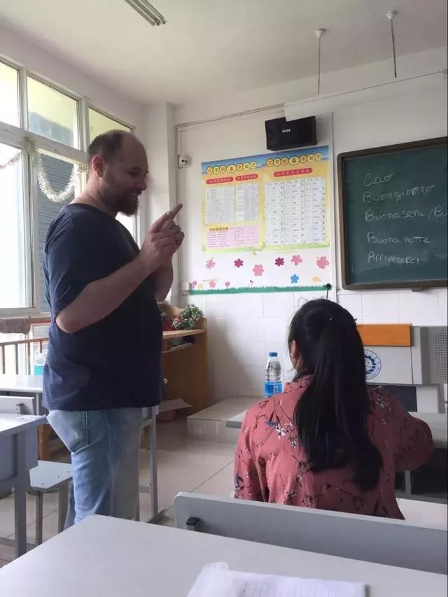 意大利顶级公立大学邀您免费出国留学!_【快资