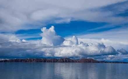 西藏那曲，中国唯一没有树的城市，却依旧天蓝水净