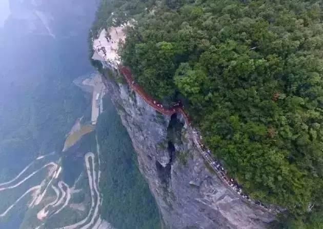 终于来了!浙江最长高空玻璃栈道开放!敢走我敬你是条汉子!