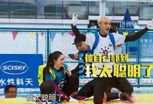 取代周杰伦,黄子韬微博改名要做嘻哈之王?这次