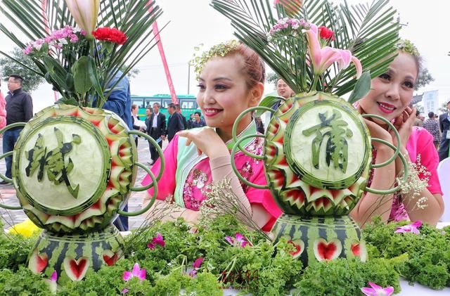 2018蒲城西甜瓜节暨休闲采摘体验季启动仪式举行