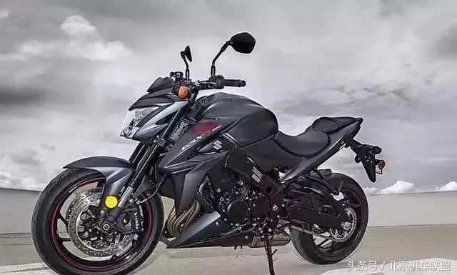 铃木Suzuki GSX-S1000Z 2018款公升级街霸