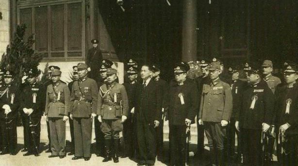 76号魔头李士群的才女妻子,为其散尽家财打点