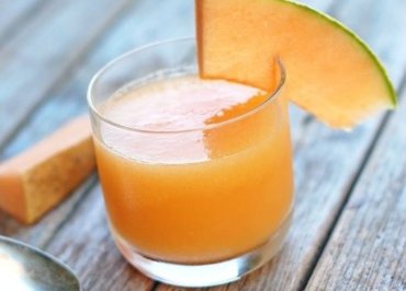 哈密瓜汁的功效与作用 哈密瓜汁怎么做好喝