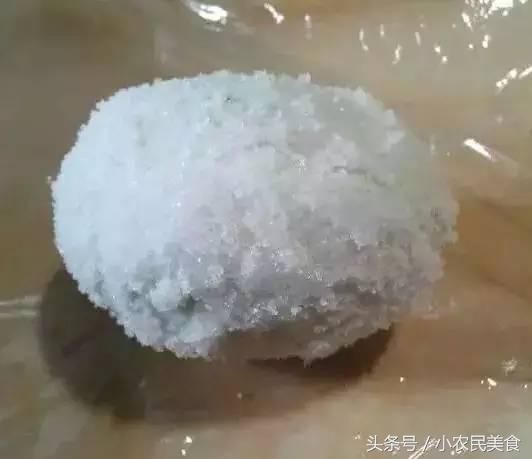 腌咸蛋小妙招，个个儿蛋黄都流油，味道不是一般的鲜美