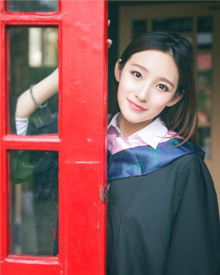 世界杯最美女主播:马凡舒似仙女下凡 每天工作