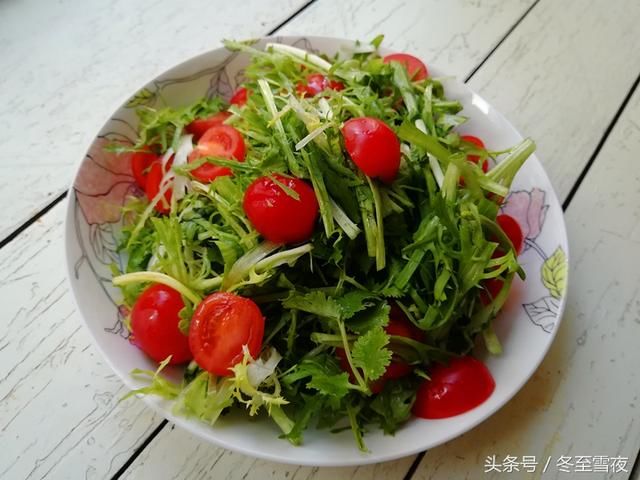 春节年夜饭，看看东北普通家庭的年夜饭，都说我可以当大厨了