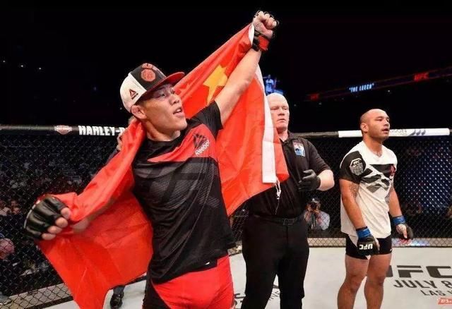 李景亮确定参加UFC221期比赛,对手是澳大利亚