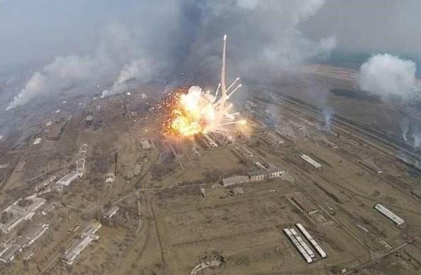 乌克兰军火库再传爆炸:连续传出40声巨响,相当