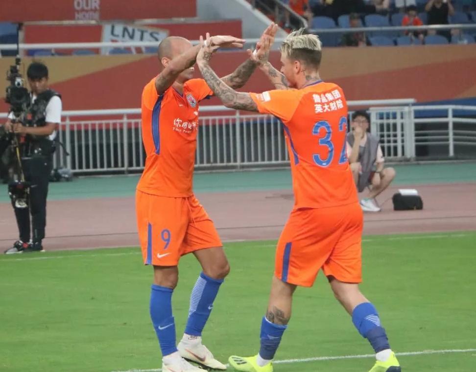 鲁能亚冠名单出炉,费莱尼有伤无缘,9号佩莱被