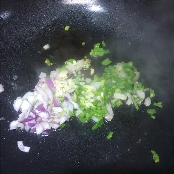 元宵节的隐藏菜单我们都替你准备好了,震惊全桌就靠这条微信!