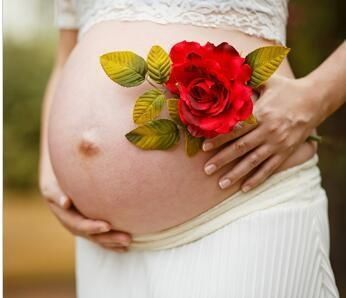 怀孕期间这5种食物千万不能吃,否则可能引起胎