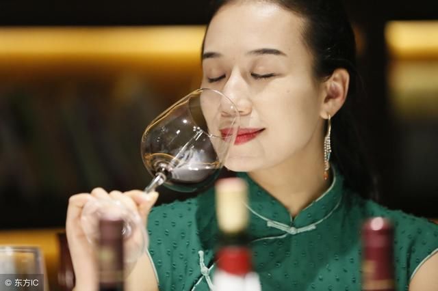 中国将下调进口货物增值税 葡萄酒概念股或受