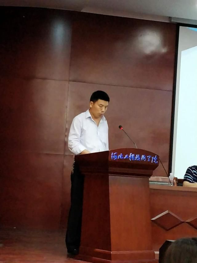 今日头条:河北省电子商务法研究会隆重成立!_