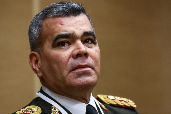 委内瑞拉国防部长:不承认反对派领袖为临时总
