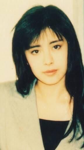 狮子座女生真是世界上可爱的生物了，心软嘴硬除了宠着还能怎么办