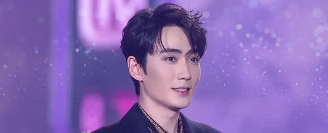 朱一龙演唱《我要我们在一起》,挑战不同风格的龙哥也太迷人了吧 ag真人游戏平台