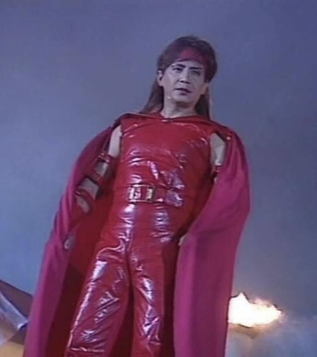 前亚视小生签TVB要从特约演员做起,老戏骨炜