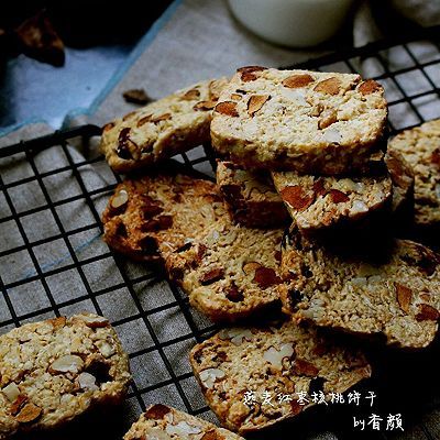 燕麦红枣核桃饼干