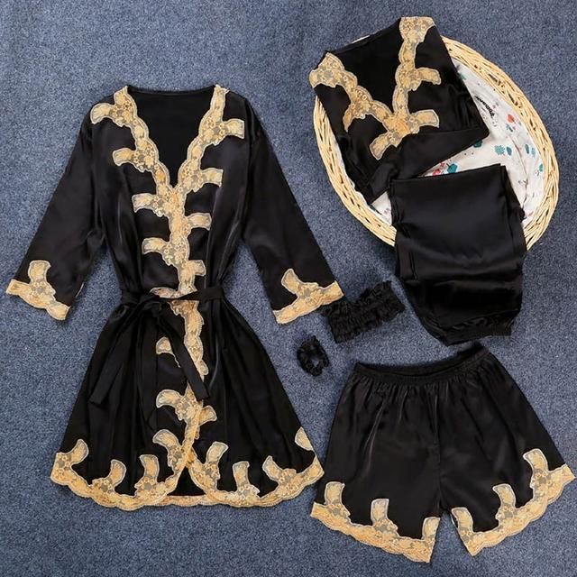 别穿老土睡衣两件套了,时髦的女人都买了七件