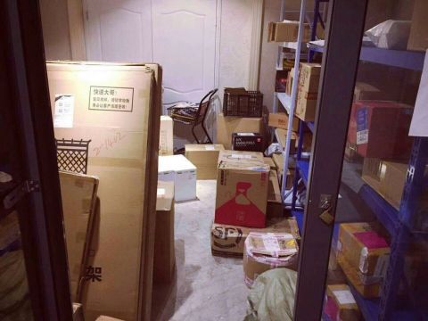 女子每天接数十个催货电话 只因粗心快递员留