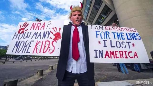 特朗普罕见发话:支持人人有枪!美最大盟友强烈