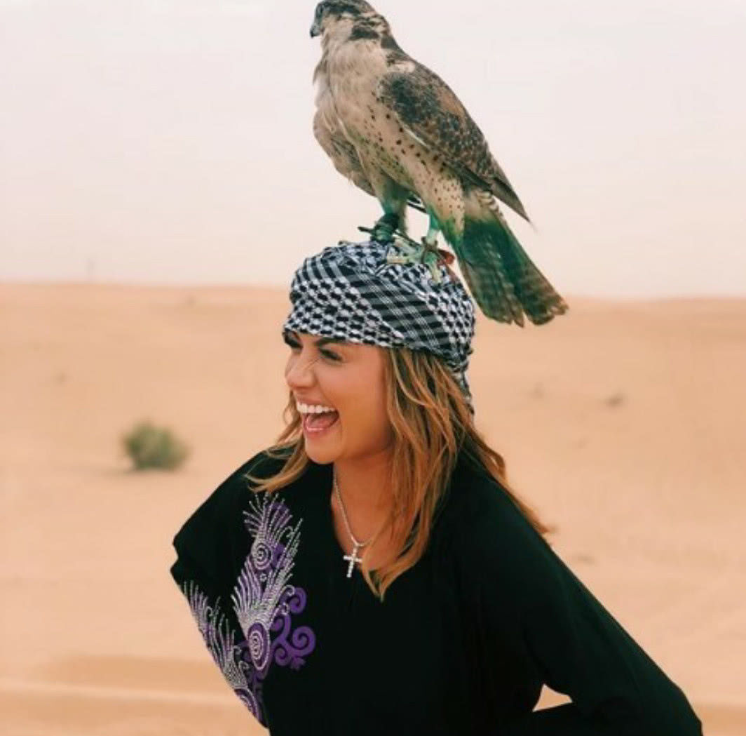 上海绿地申花外援瓜林,与女友在阿联酋游玩度