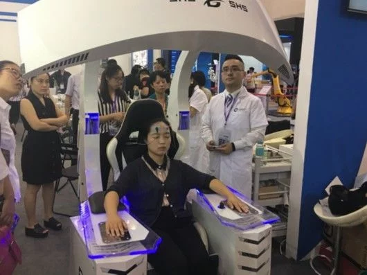 智博会落幕 7.1万人逛展 签约45个项目总投资107亿