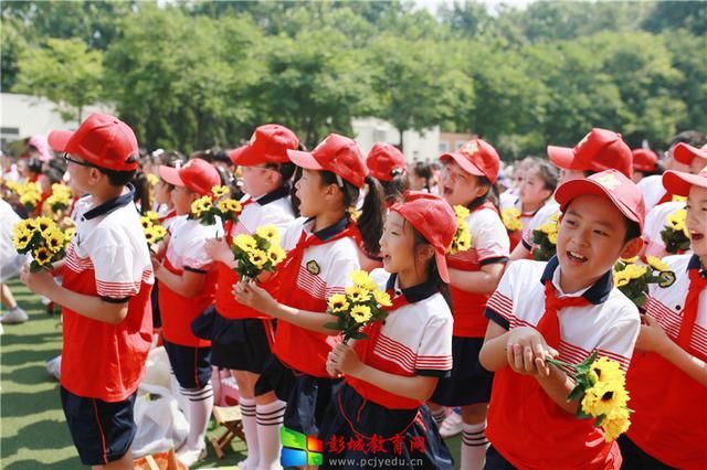 海西小学举办感恩成长 放飞梦想文艺汇演活动