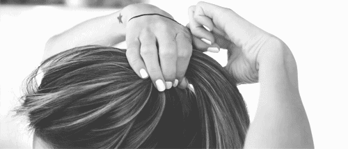 00后都开始脱发了!16岁初中生每天大把大把掉