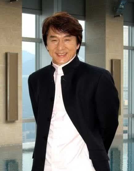 成家班旗号被利用行骗,成龙在线打假:大家小心